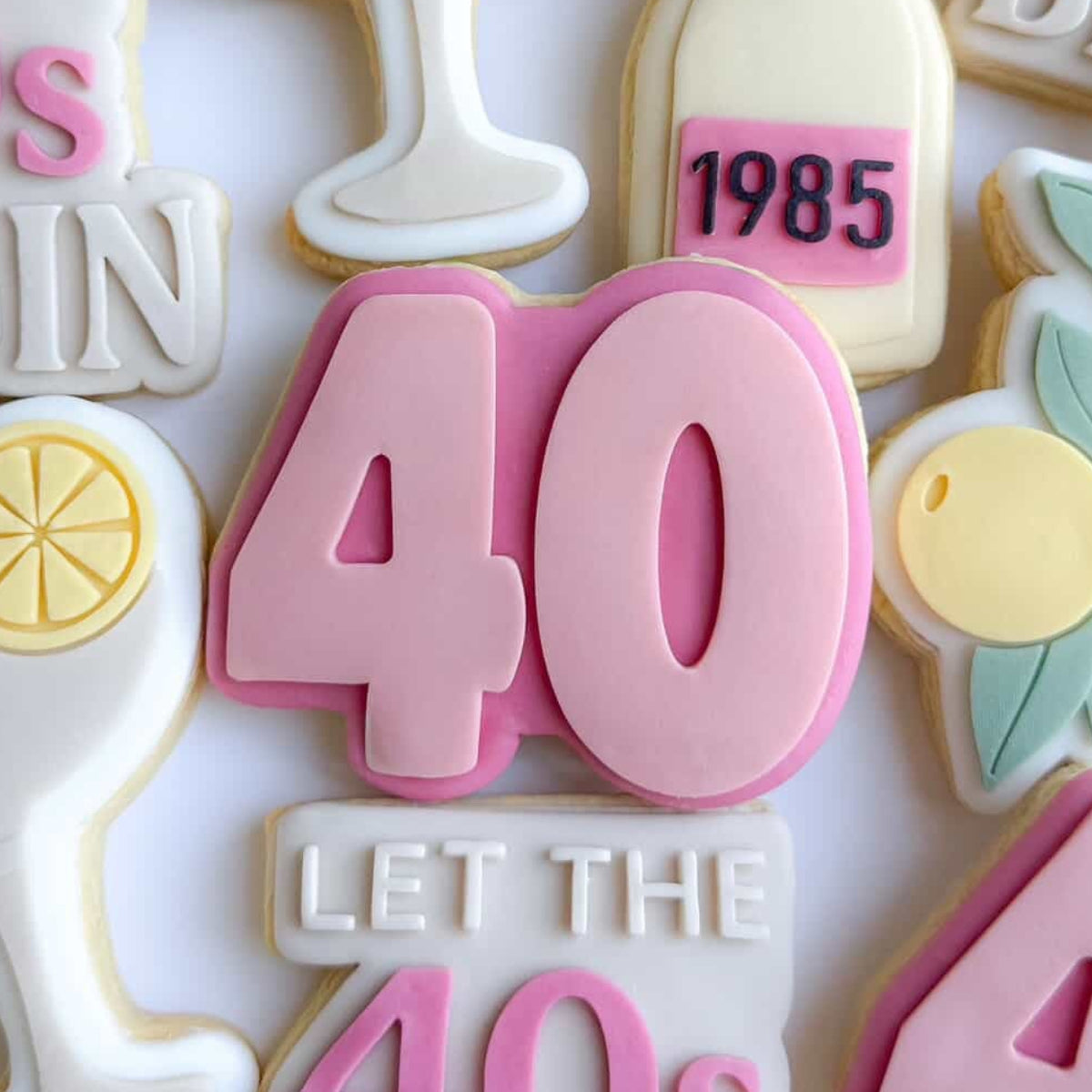 40 Cookie Stamp & Cutter