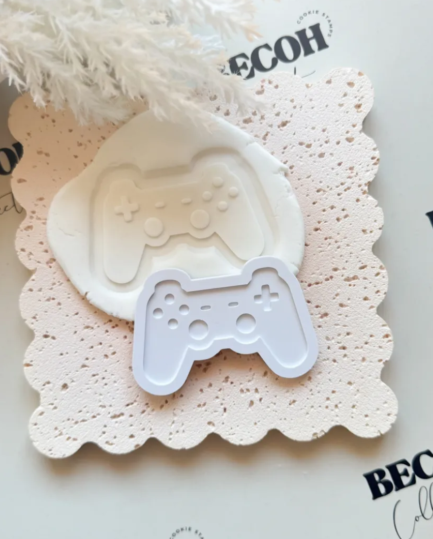 Gaming Controller Cookie Stamp & Cutter
