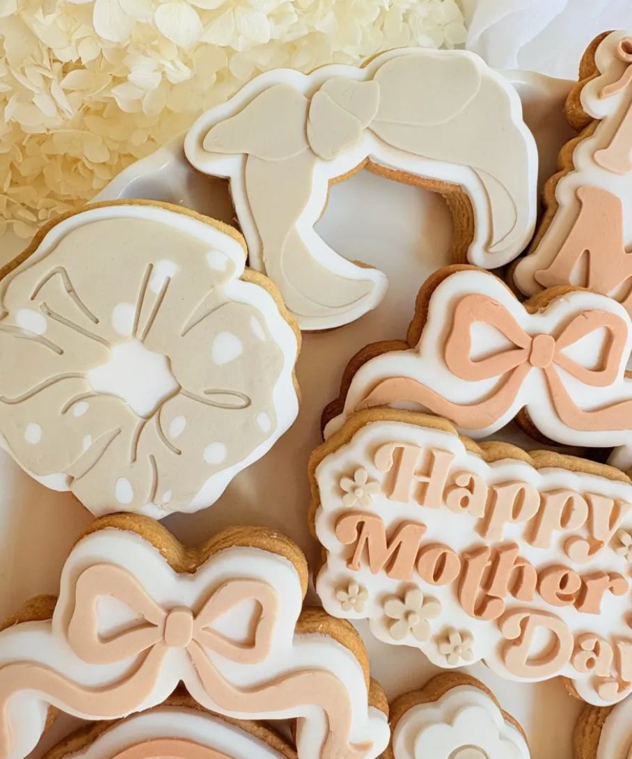 Scrunchie Cookie Stamp & Cutter