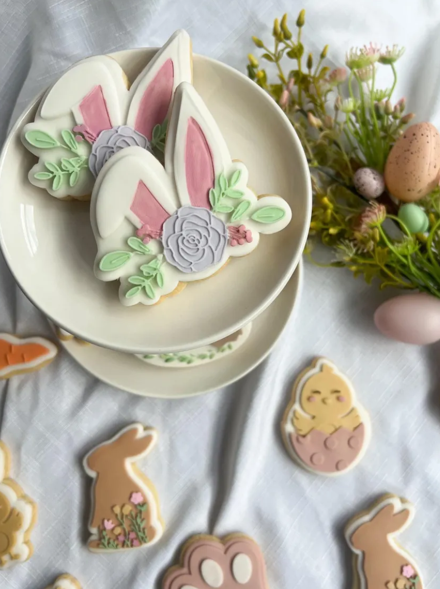 Floral Bunny Ears Cookie Stamp & Cutter
