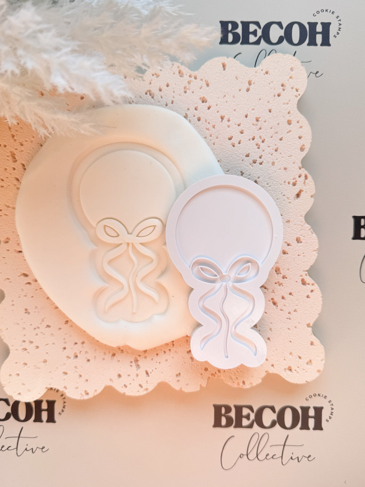 Balloon with Bow Cookie Stamp & Cutter