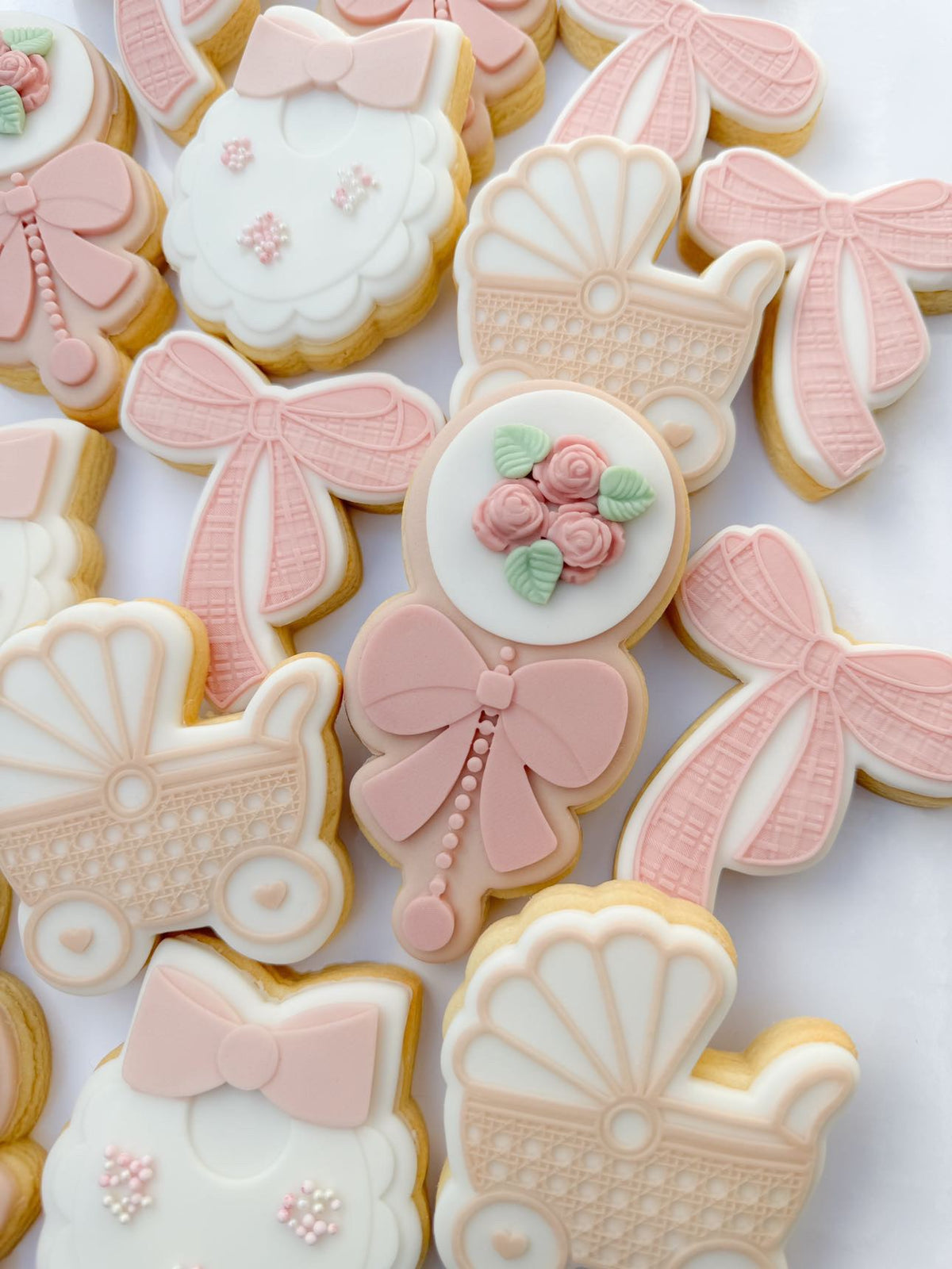 Scallop Baby Bib with Bow Cookie Stamp & Cutter