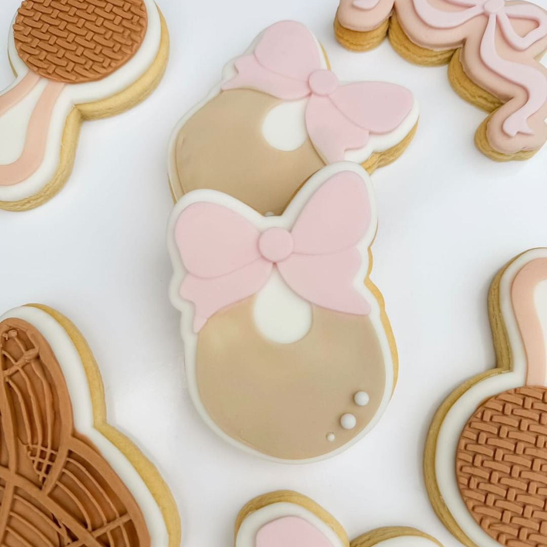 Baby Bib with Bow Cookie Stamp & Cutter