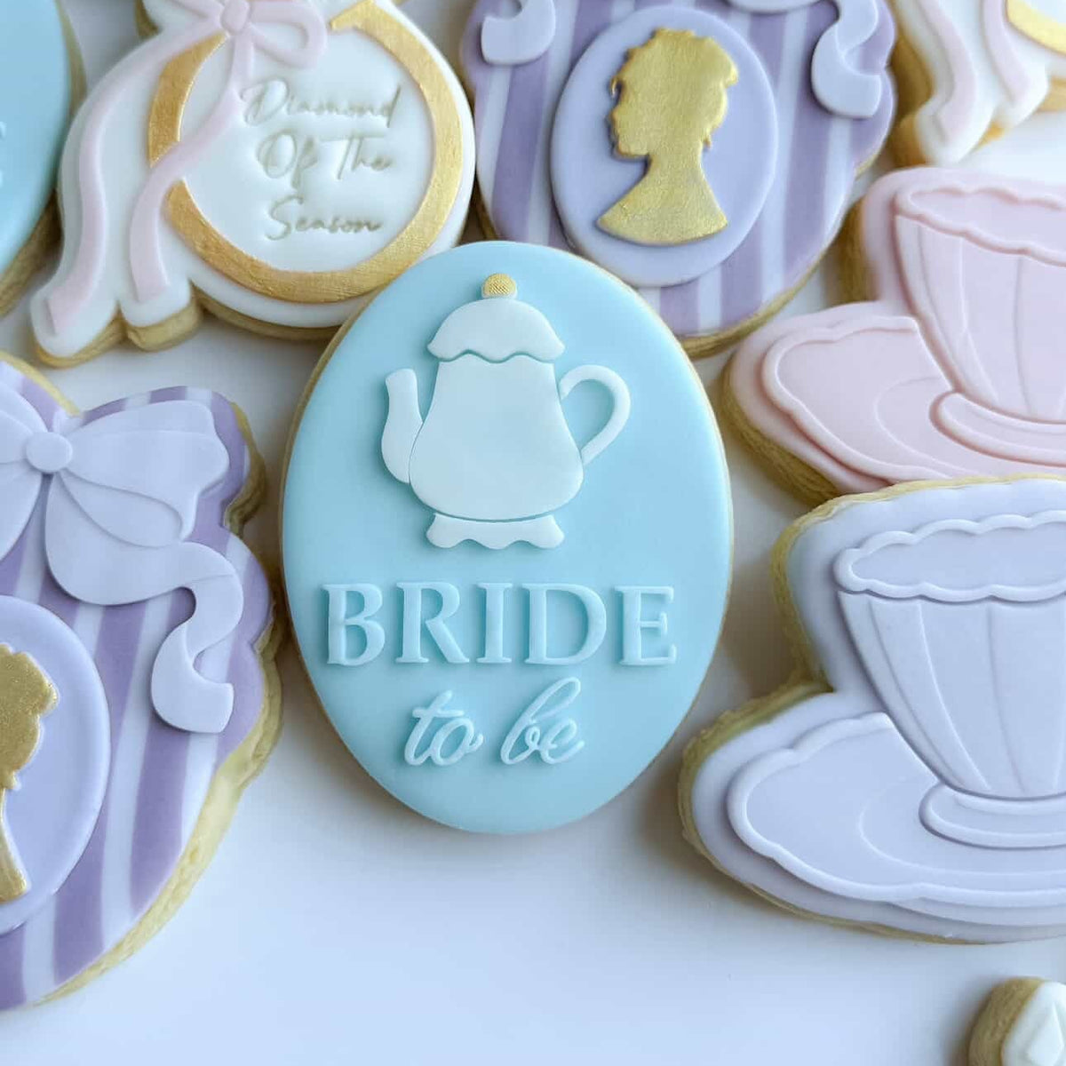 Bride to Be Oval Cookie Stamp & Cutter