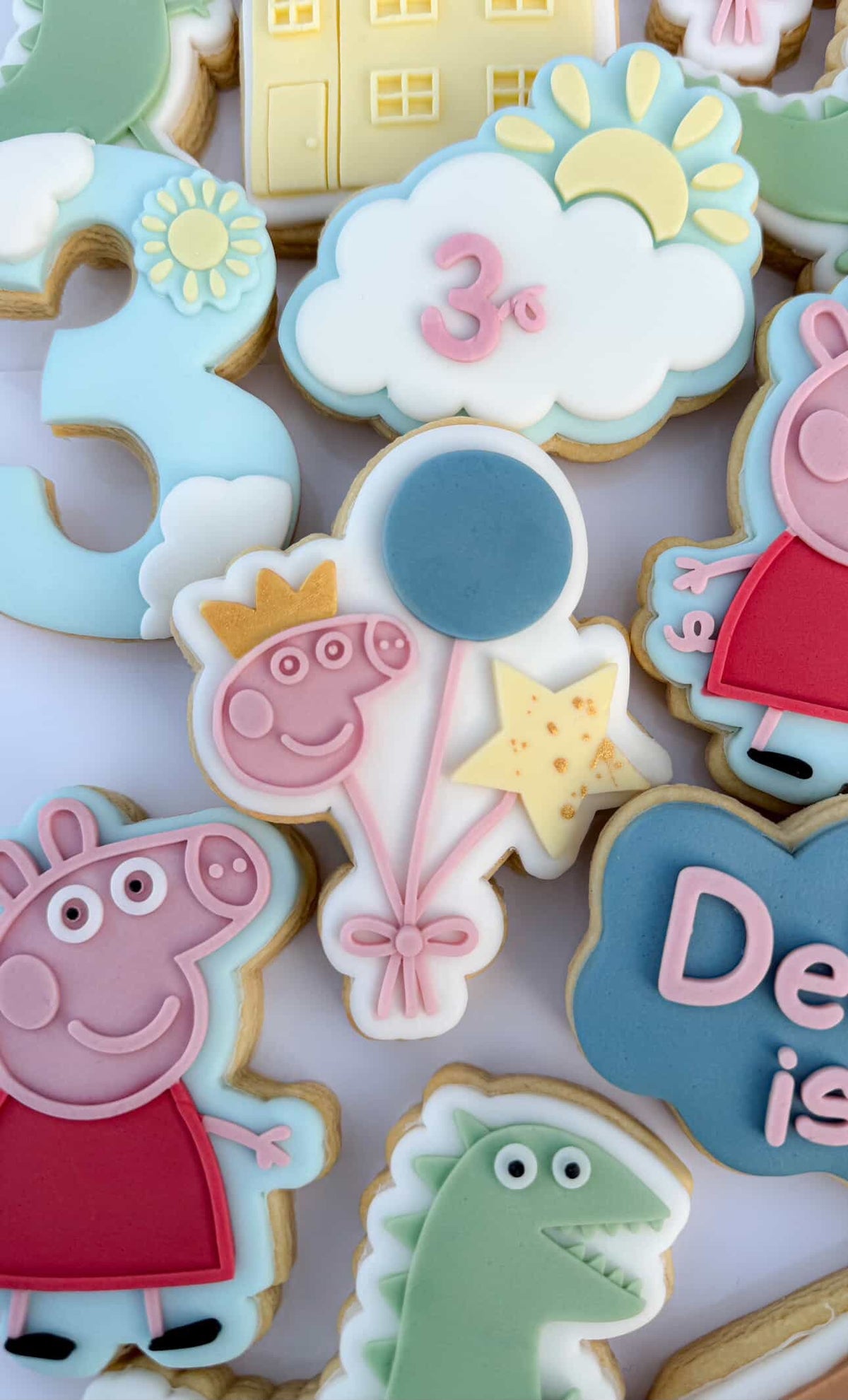 Peppa Balloons Cookie Stamp & Cutter
