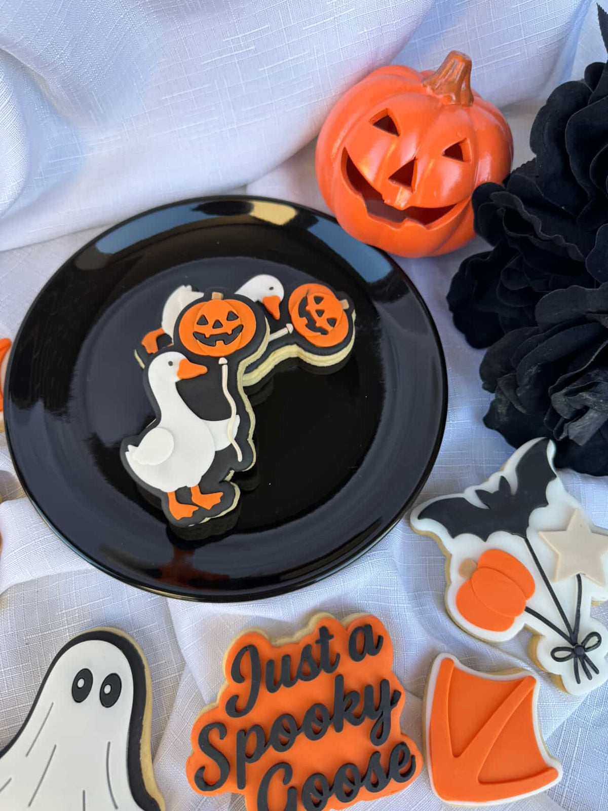 Goose with Pumpkin Balloon Cookie Stamp & Cutter