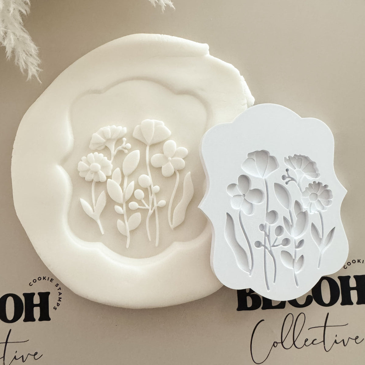 Wildflower Plaque Cookie Stamp & Cutter