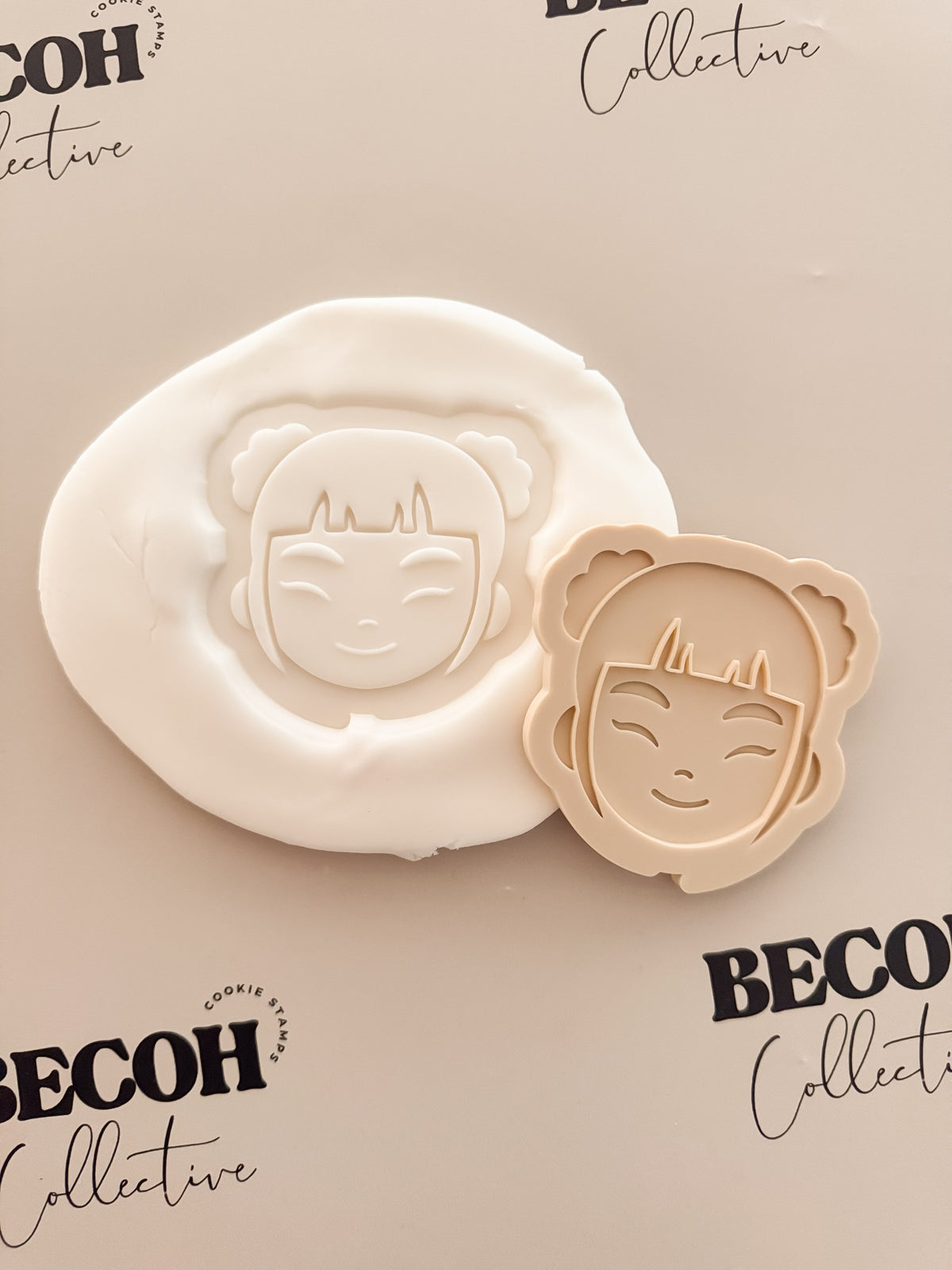 KPOP Zoey Cookie Stamp and Cutter